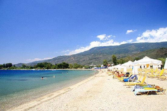 Near Paradise Koropi Buitenkant foto